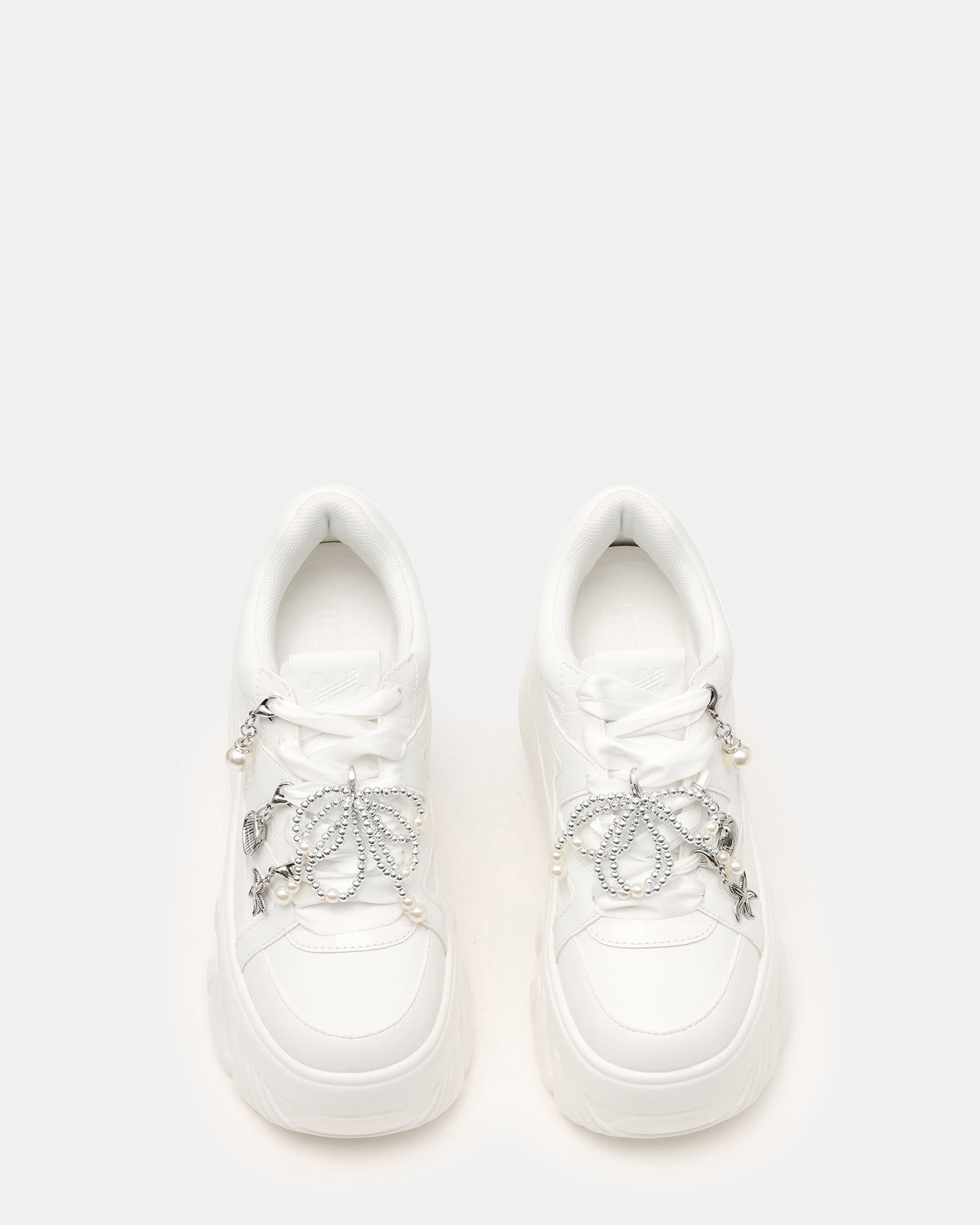 FIFI WHITE
